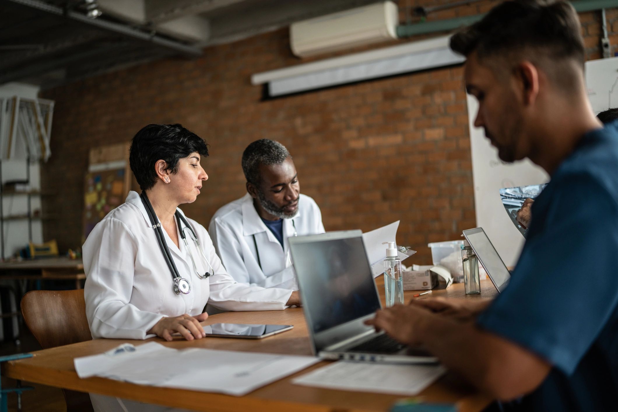 Doctors in a planning meeting at a medical clinic